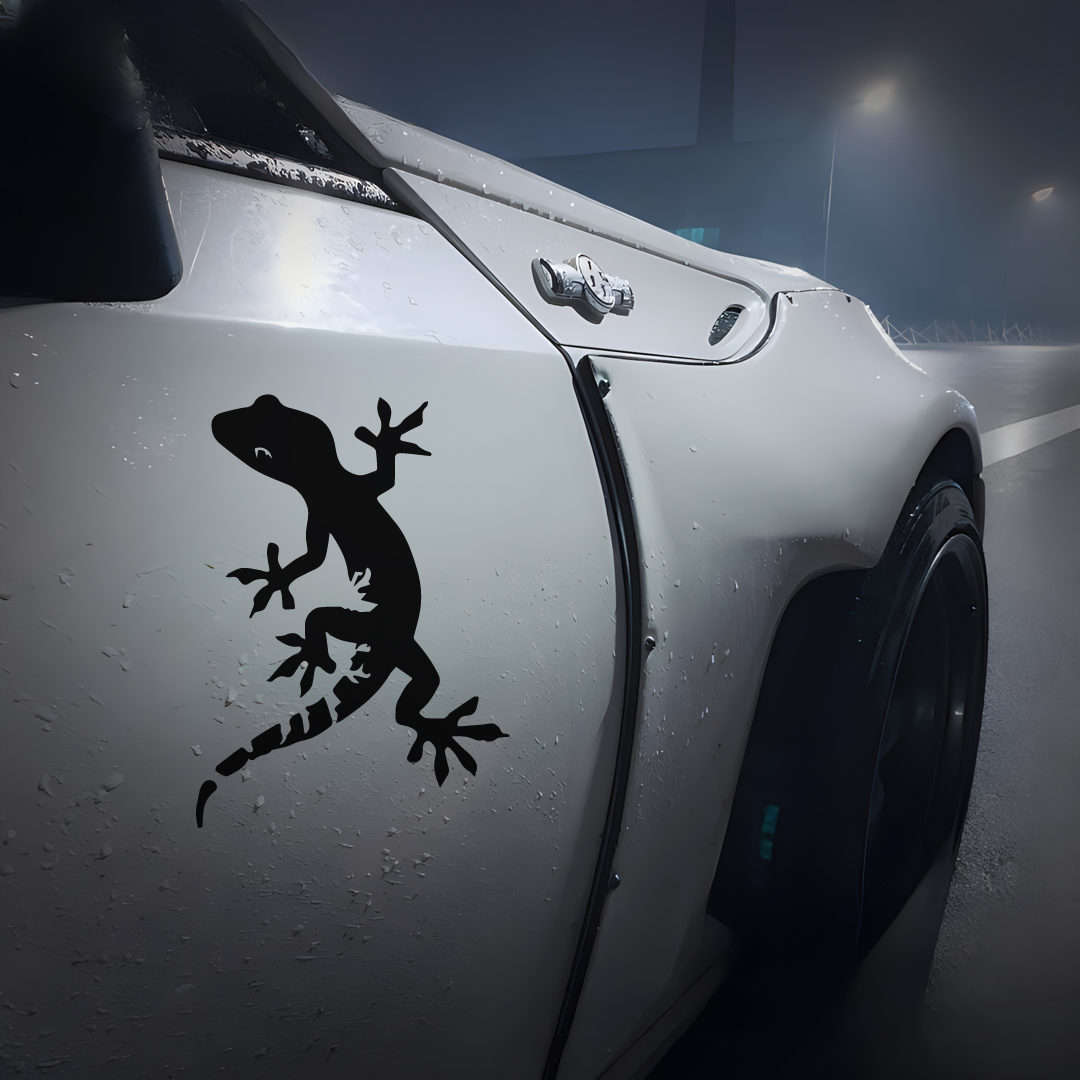 Window Lock Bar - Gecko strolling pickup truck window glass