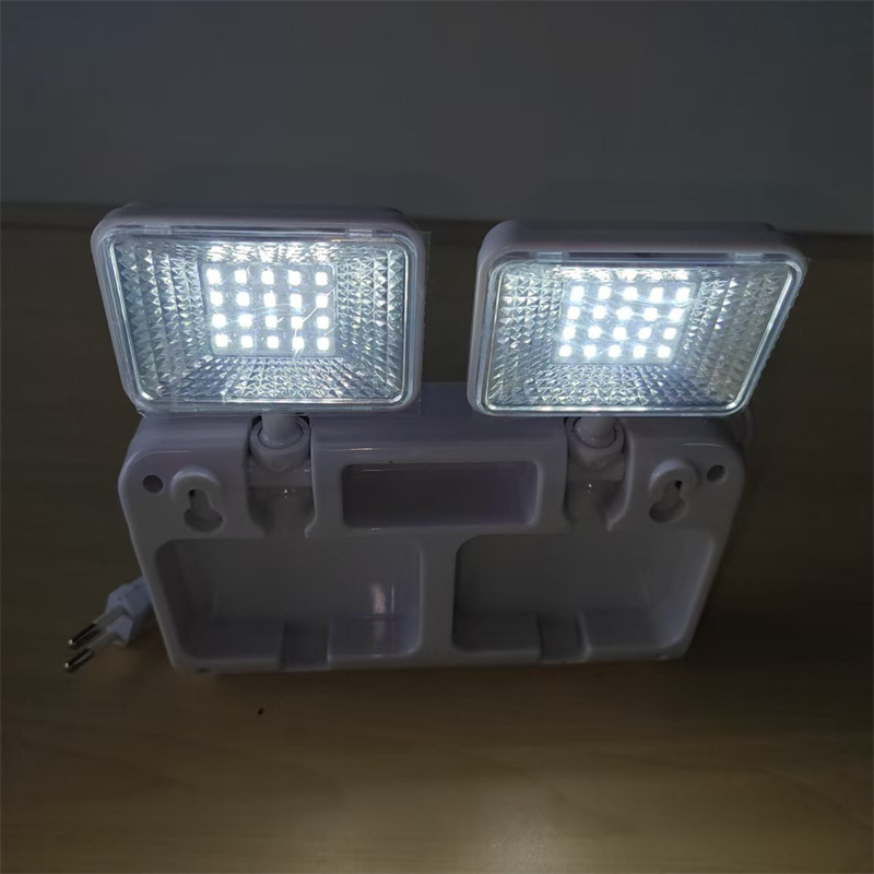 360° Rotatable Lamp Head Emerg - Power Outage Light recension och pris